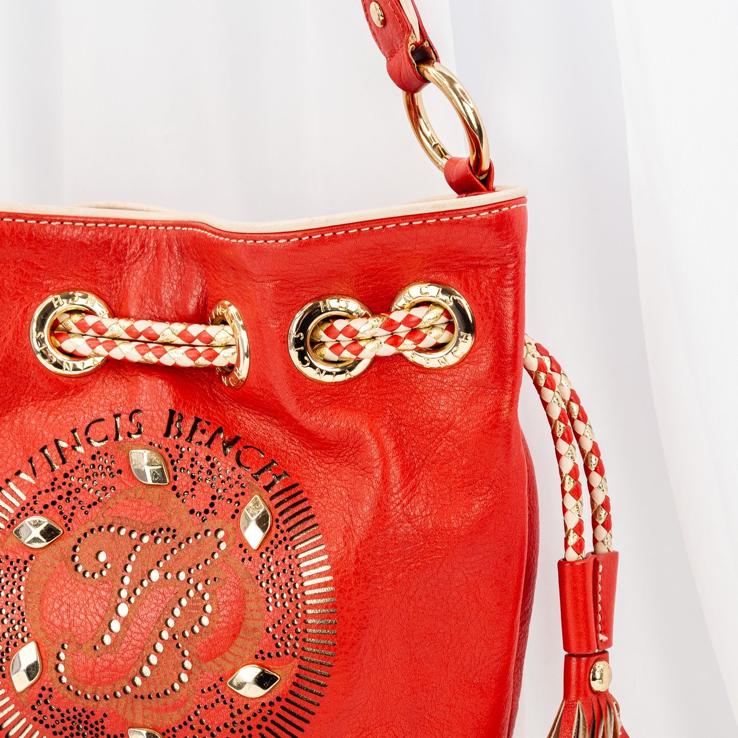 Vincis Bench | Red Leather Drawstring Bag