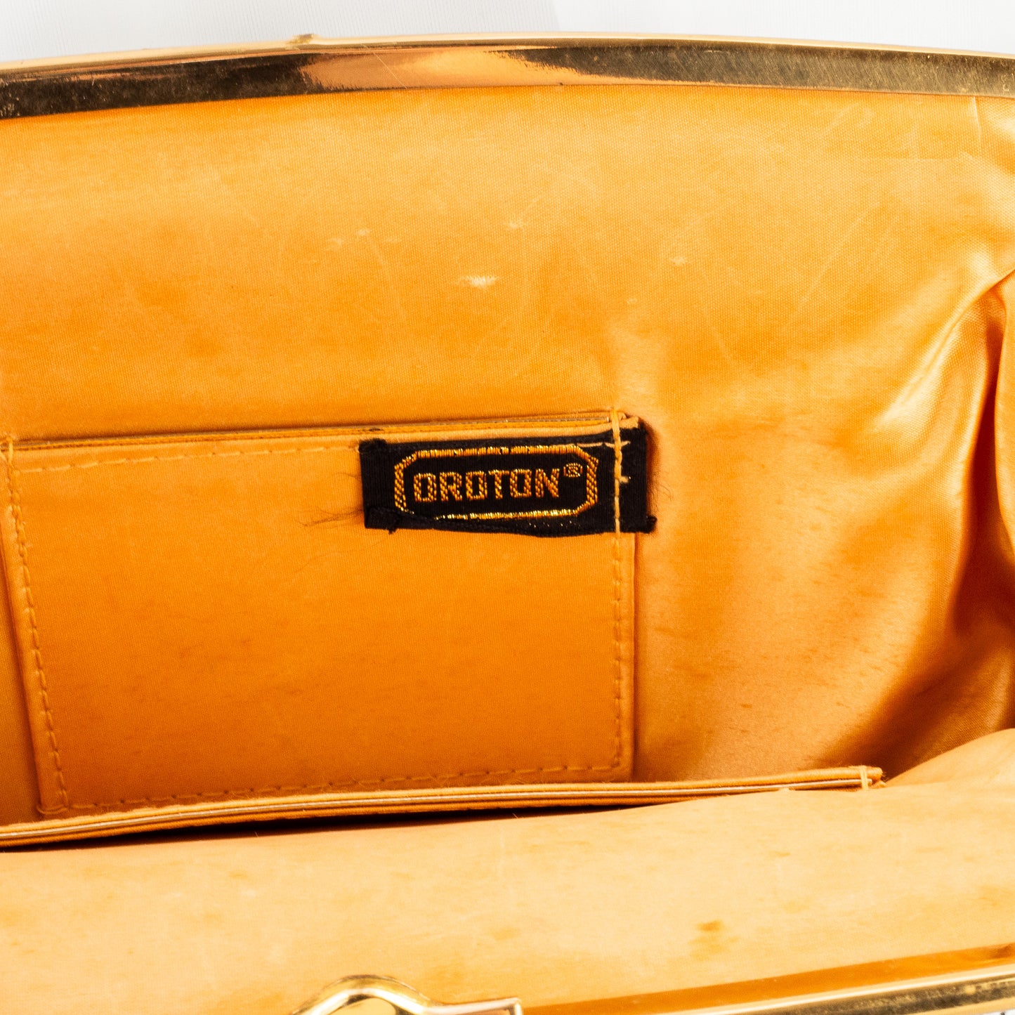 Oroton | White Clutch