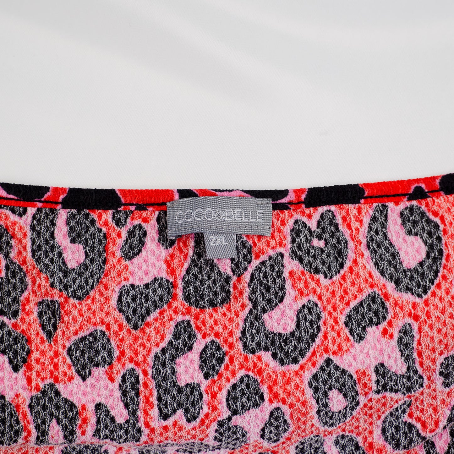 Coco & Belle | Short Sleeve Blouse (2XL)