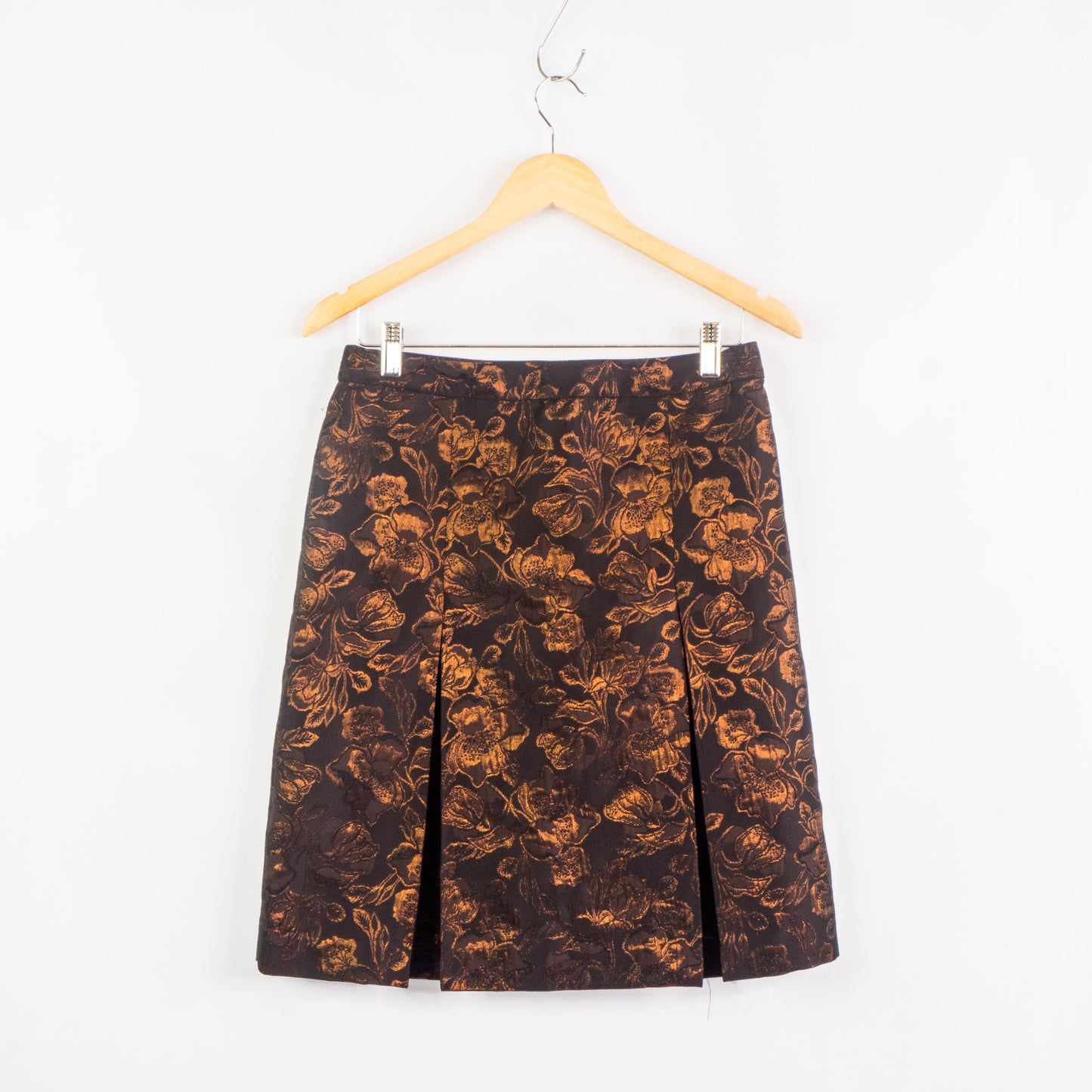 Kate Hill | Pleated Mini Skirt (4/12)