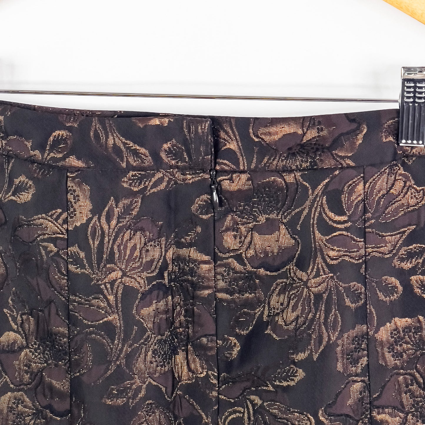 Kate Hill | Pleated Mini Skirt (4/12)