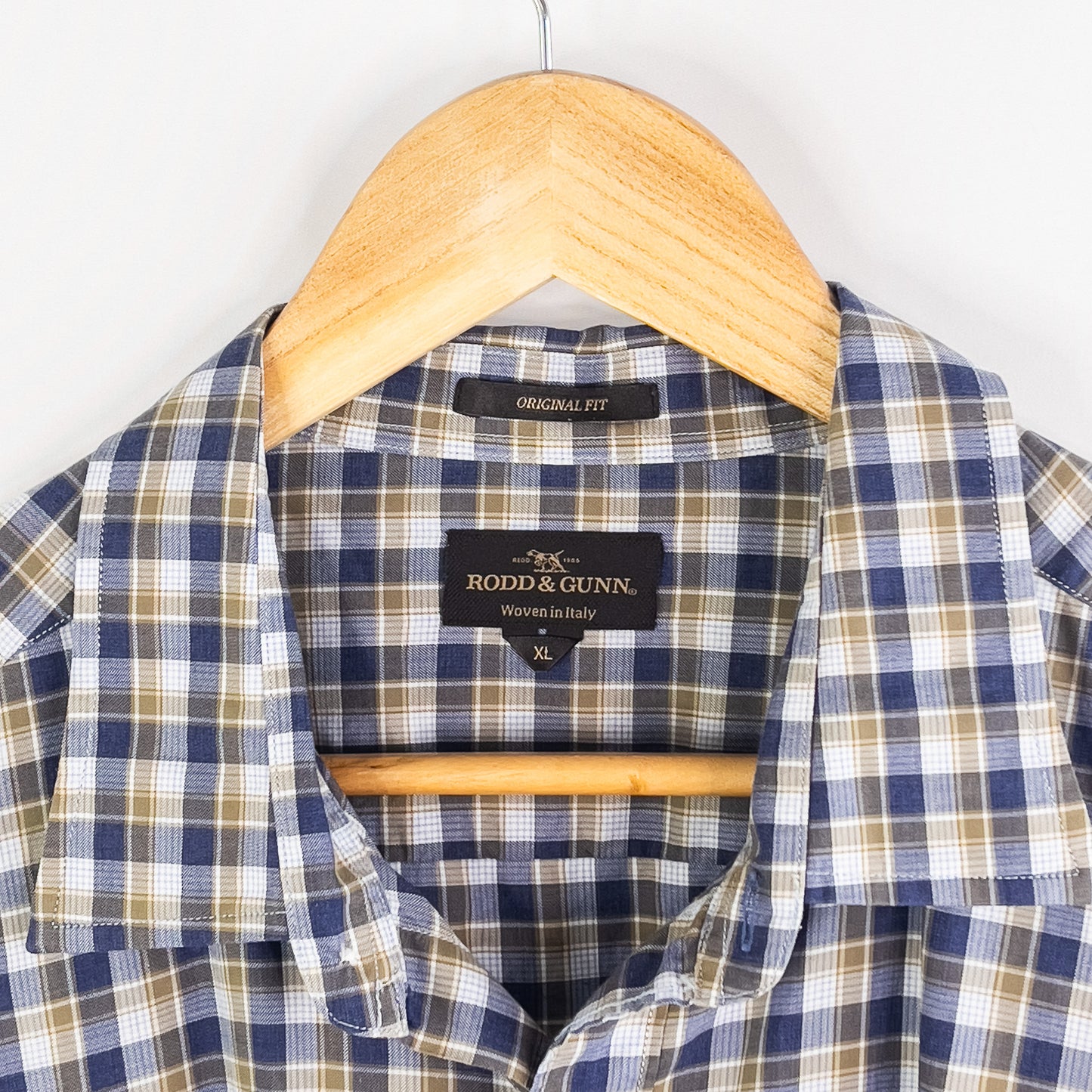 Rodd & Gunn | Button Up Shirt (XL)