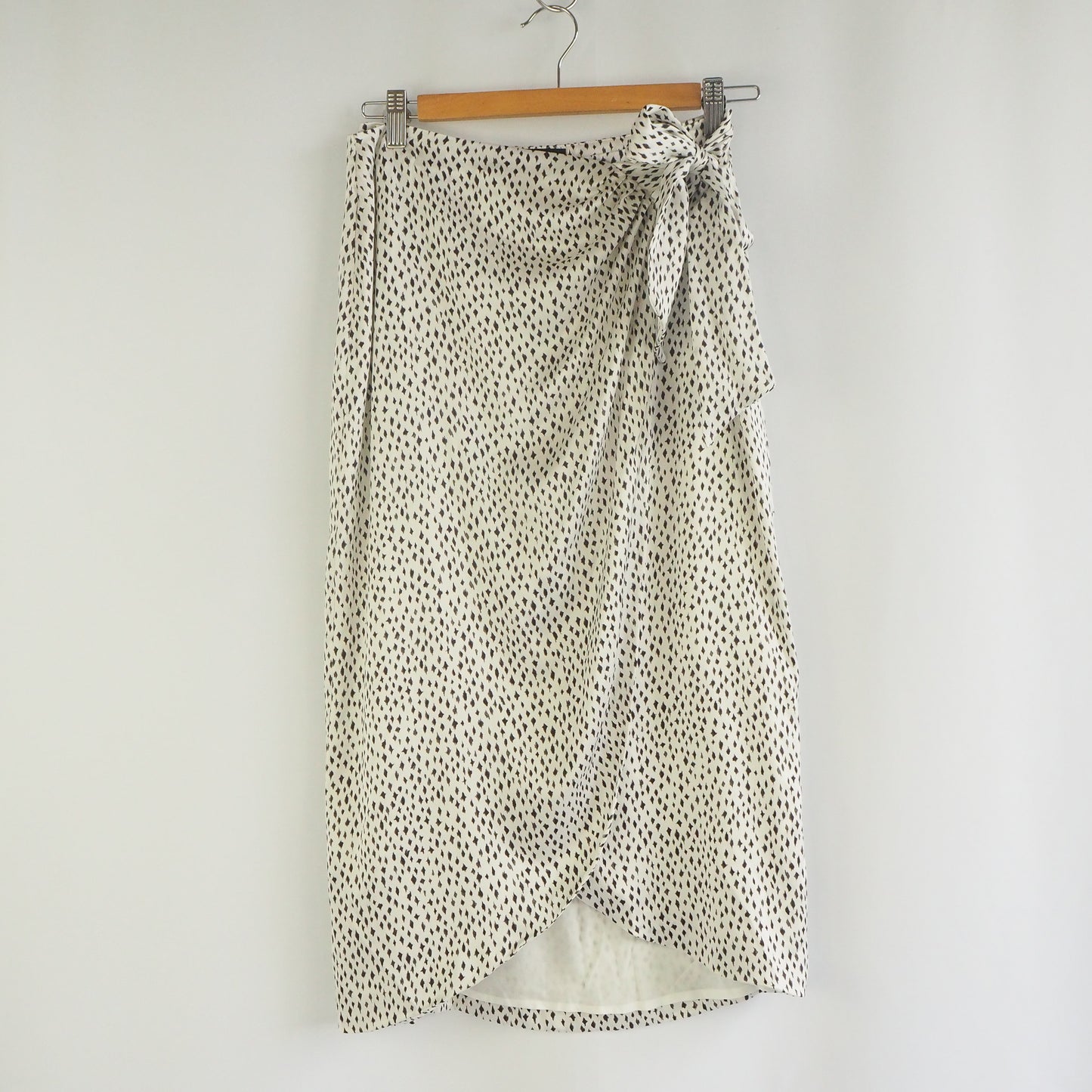 EBM | Midi Skirt (8)