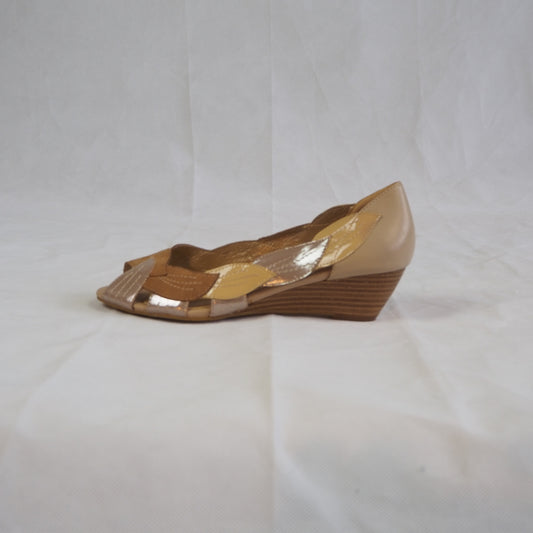 Allino | Womens Sandals (8.5)