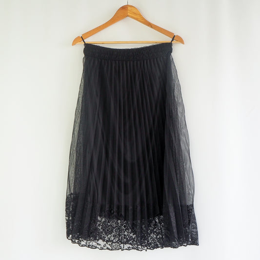 Gables Fashions | Pleated Midi Skirt (M)